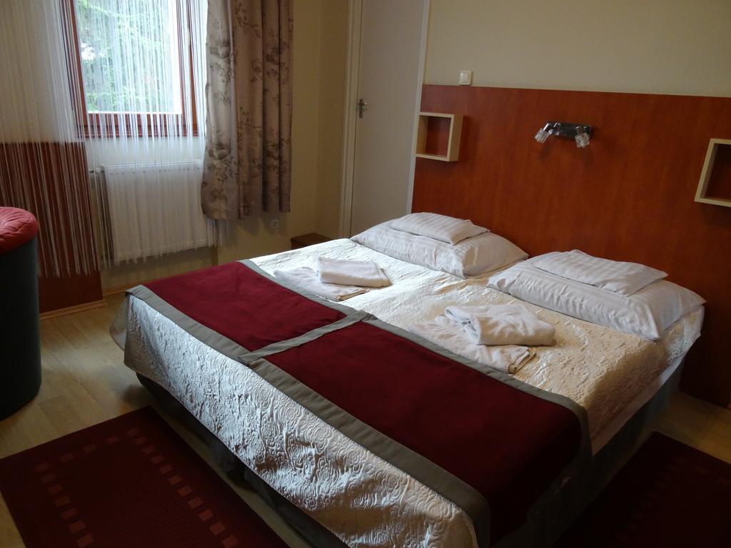 Fortuna Hotel Miskolc Zimmer foto
