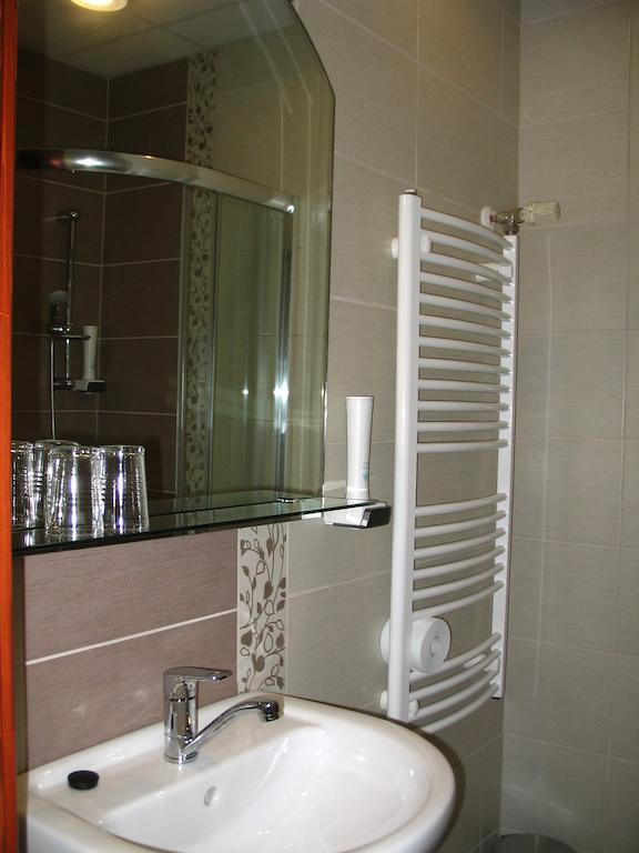 Fortuna Hotel Miskolc Zimmer foto